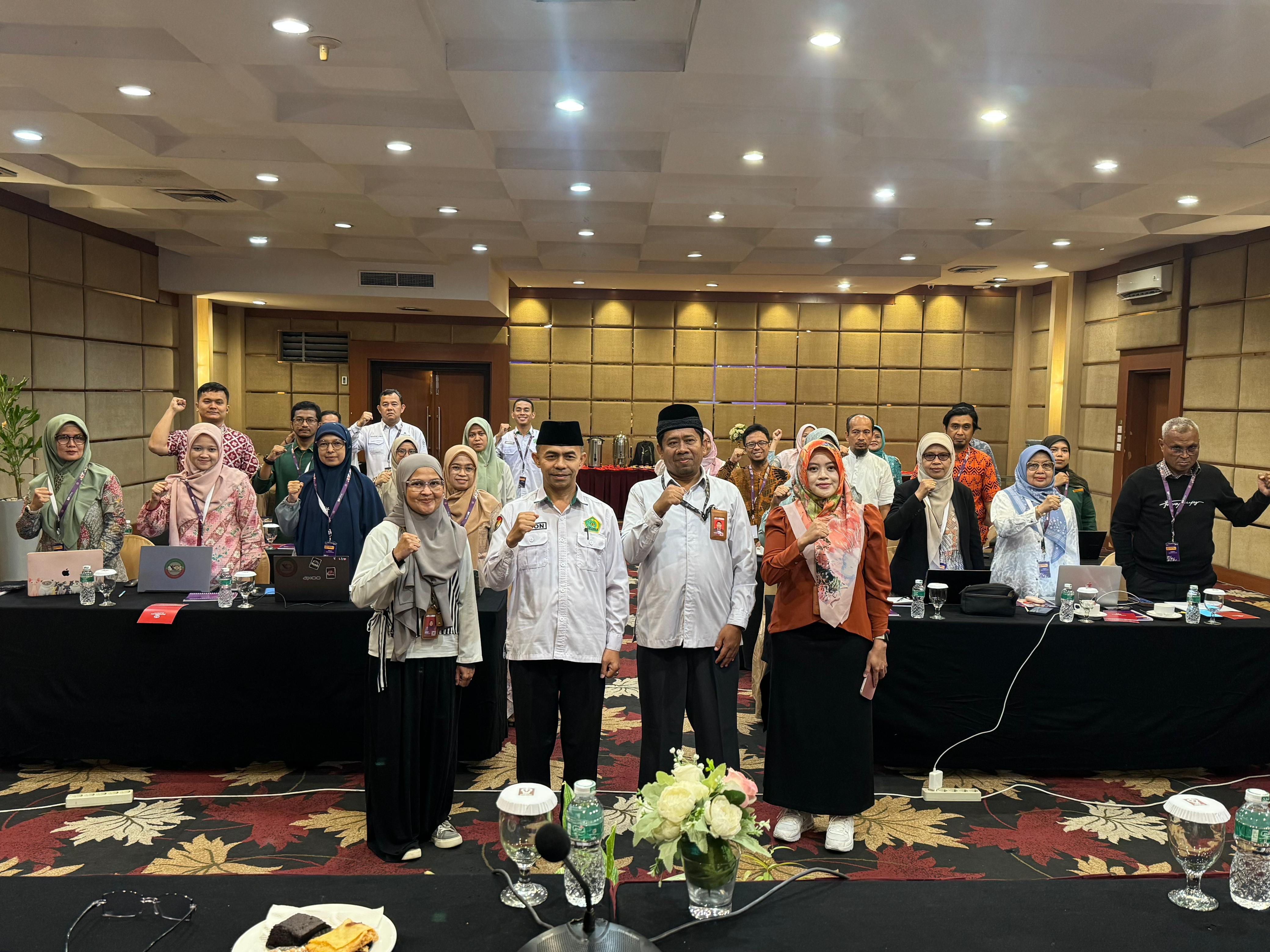 /uploads/4_Foto_Bersama_e16e9116ba.jpeg