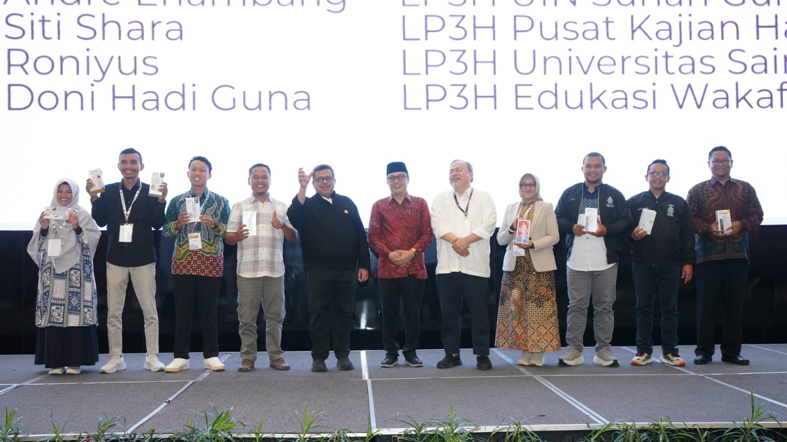  BPJPH Berikan Penghargaan kepada Pendamping Proses Produk Halal Berkinerja Terbaik 