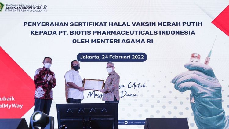 Penyerahan Sertifikat Halal Vaksin Merah Putih
